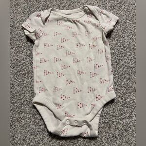 GAP Cream Bodysuit with Red Pattern
